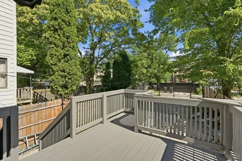 4024 West Arthington Street Chicago IL 60624