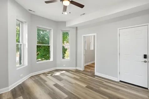 4024 West Arthington Street Chicago IL 60624
