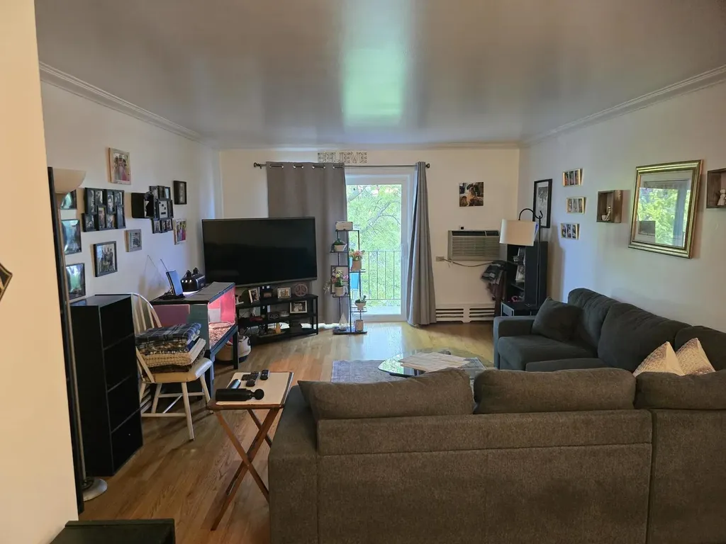 7221 Wolf Road Indian Head Park IL 60525