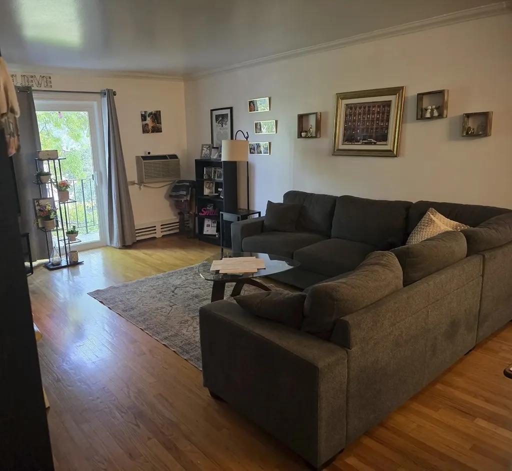 7221 Wolf Road Indian Head Park IL 60525