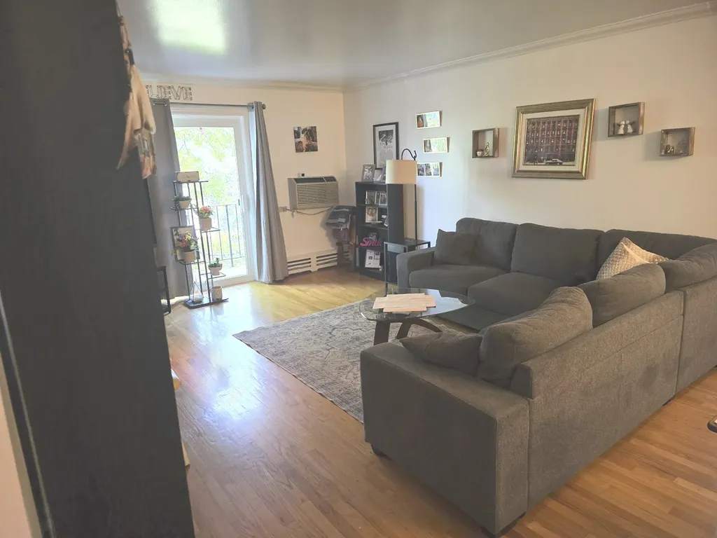7221 Wolf Road Indian Head Park IL 60525
