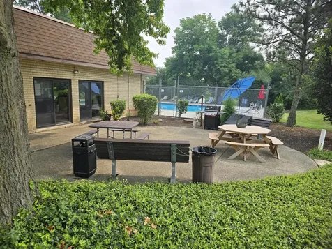7221 Wolf Road Indian Head Park IL 60525