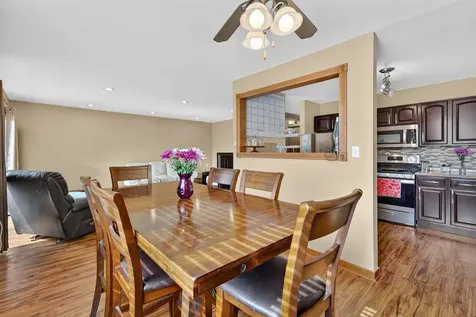 280 North Westgate Road Mount Prospect IL 60056