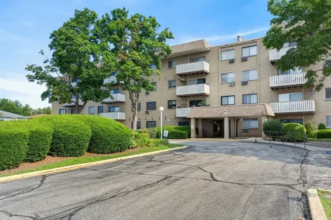 280 North Westgate Road Mount Prospect IL 60056