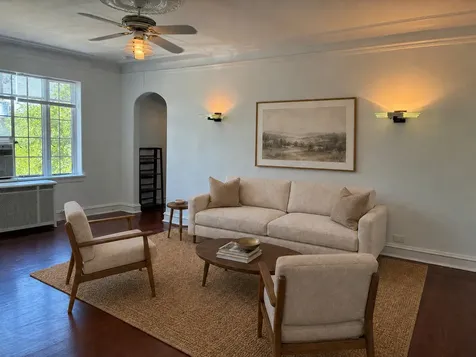 7348 North Ridge Boulevard Chicago IL 60645