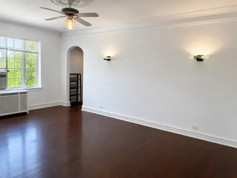 7348 North Ridge Boulevard Chicago IL 60645