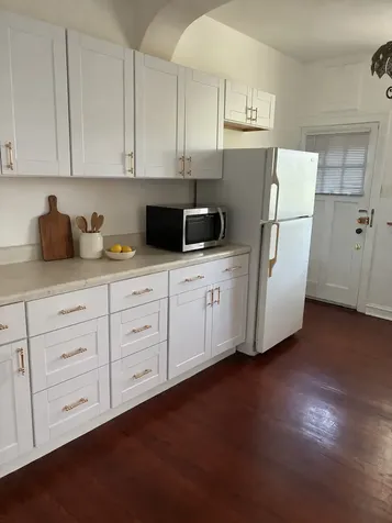 7348 North Ridge Boulevard Chicago IL 60645