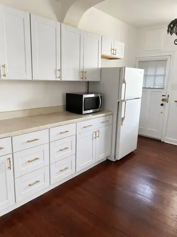 7348 North Ridge Boulevard Chicago IL 60645