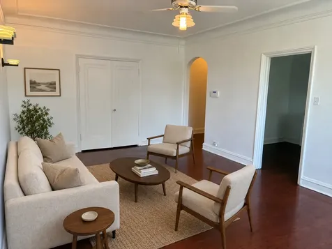 7348 North Ridge Boulevard Chicago IL 60645