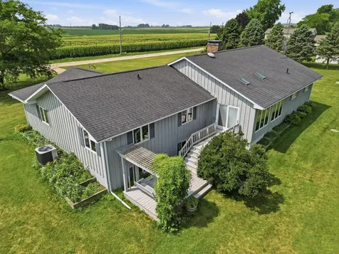 1132 Stony Point Road Dixon IL 61021