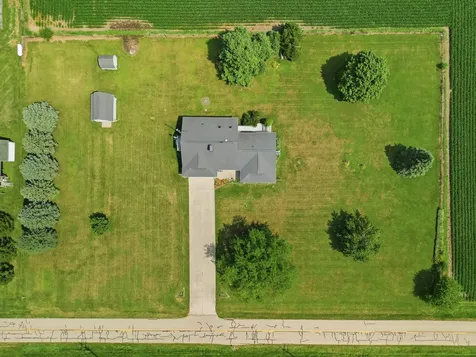 1132 Stony Point Road Dixon IL 61021