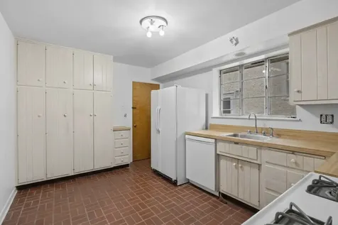 934 Yale Street Wilmette IL 60091
