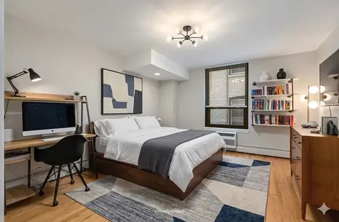 3900 North Pine Grove Avenue Chicago IL 60613