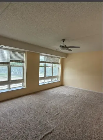 77 North Quentin Road Palatine IL 60067