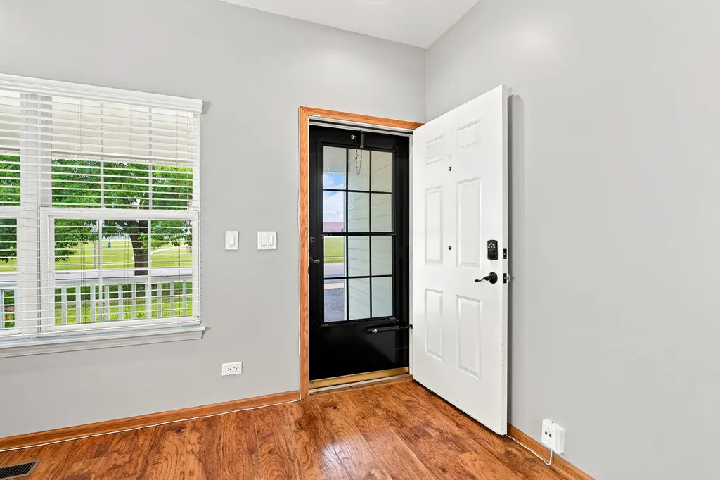 2554 Warm Springs Lane Naperville IL 60564