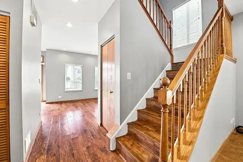 2554 Warm Springs Lane Naperville IL 60564