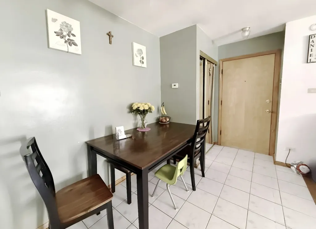 3820 West 47th Street Chicago IL 60632