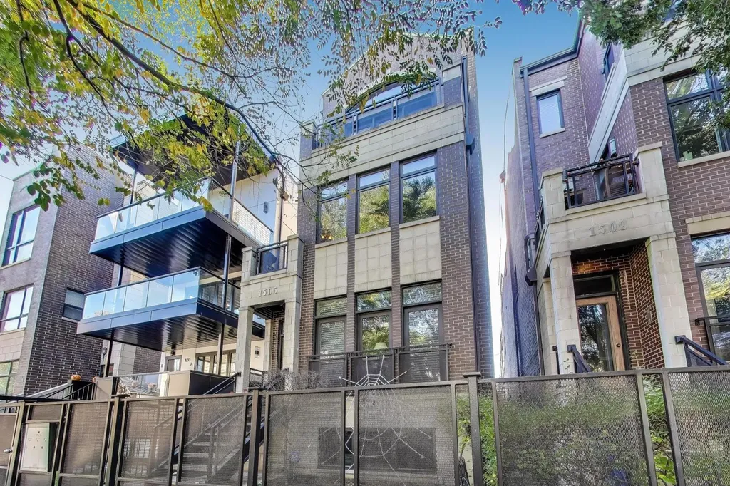 1505 West Walton Street Chicago IL 60642