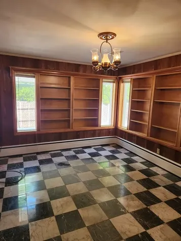 304 West Miller Road Sterling IL 61081