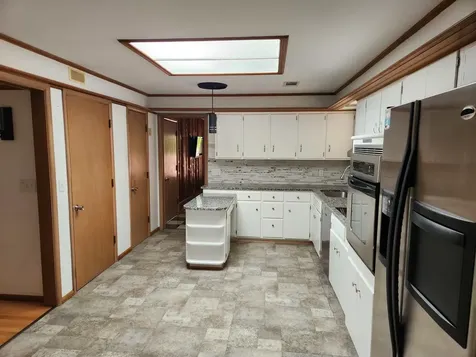 304 West Miller Road Sterling IL 61081