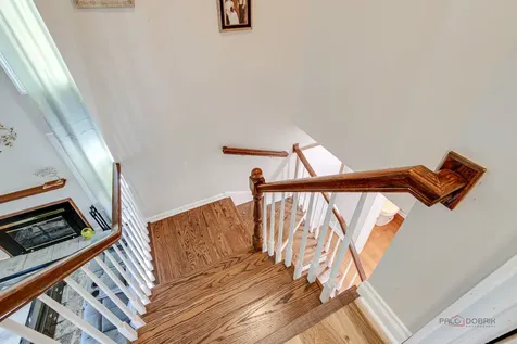 18 Bedford Road Mundelein IL 60060