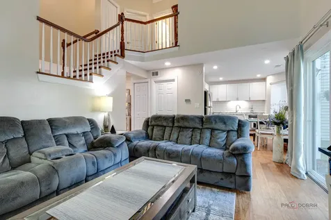 18 Bedford Road Mundelein IL 60060
