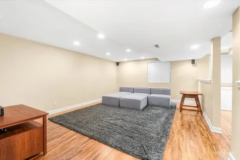 390 Bloomfield Circle E Oswego IL 60543