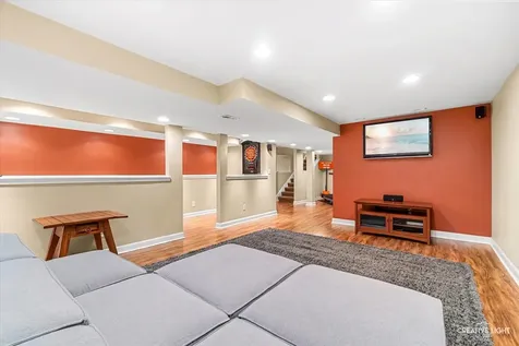 390 Bloomfield Circle E Oswego IL 60543