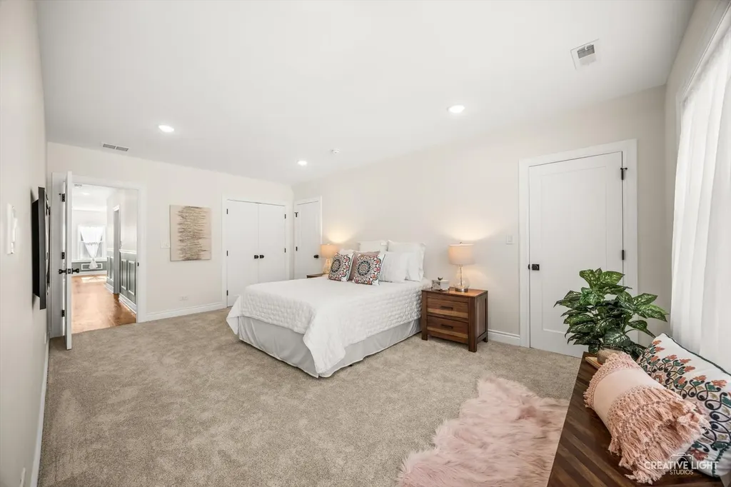 4633 Wolf Road Western Springs IL 60558