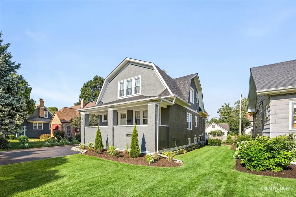 4633 Wolf Road Western Springs IL 60558