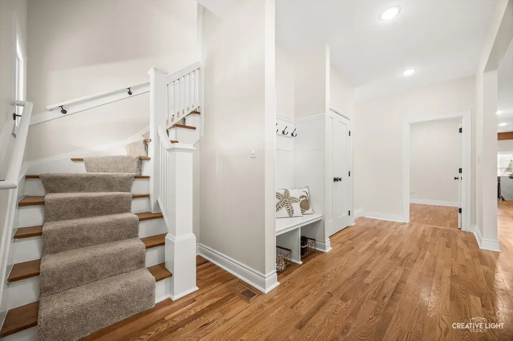 4633 Wolf Road Western Springs IL 60558