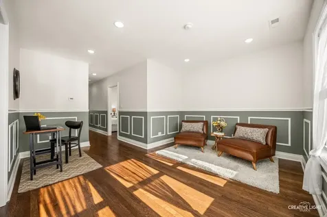 4633 Wolf Road Western Springs IL 60558