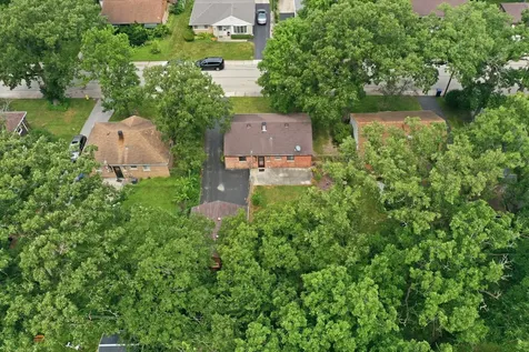 319 Oswego Street Park Forest IL 60466