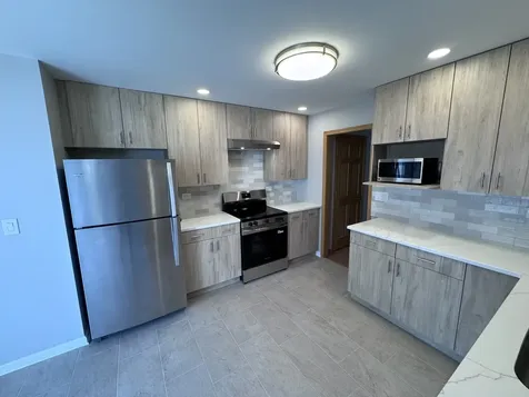 786 Greenwood Road Northbrook IL 60062