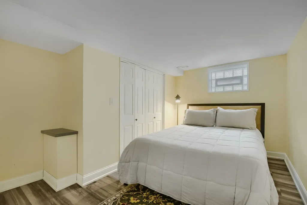 10433 South Harding Avenue Chicago IL 60655