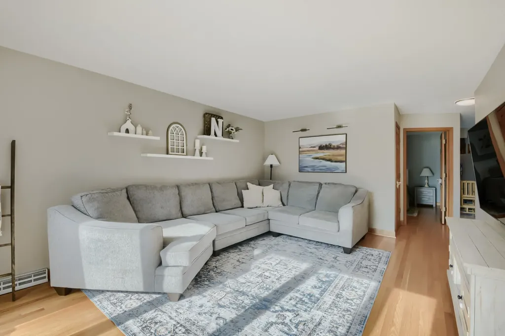 10433 South Harding Avenue Chicago IL 60655