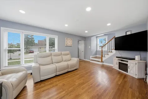 1616 Balmoral Avenue Westchester IL 60154