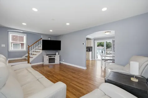 1616 Balmoral Avenue Westchester IL 60154