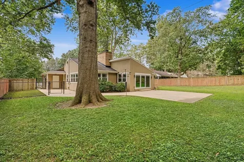 706 La Sell Drive Champaign IL 61820