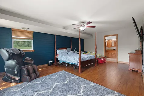 5205 Deerfield Drive Morris IL 60450