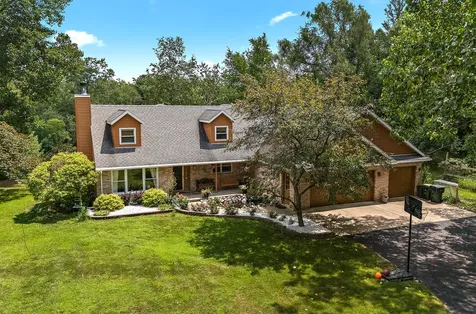 5205 Deerfield Drive Morris IL 60450