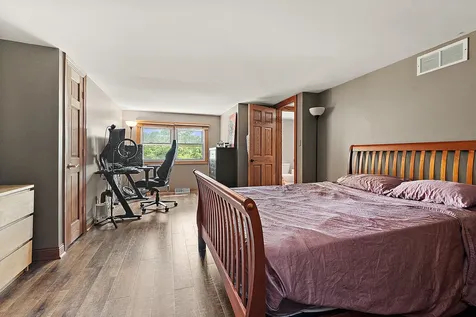 5205 Deerfield Drive Morris IL 60450