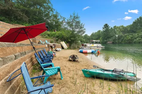 5205 Deerfield Drive Morris IL 60450