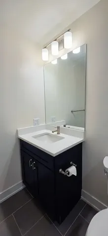 2230 West Wilson Avenue Chicago IL 60625