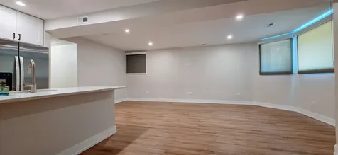 2230 West Wilson Avenue Chicago IL 60625