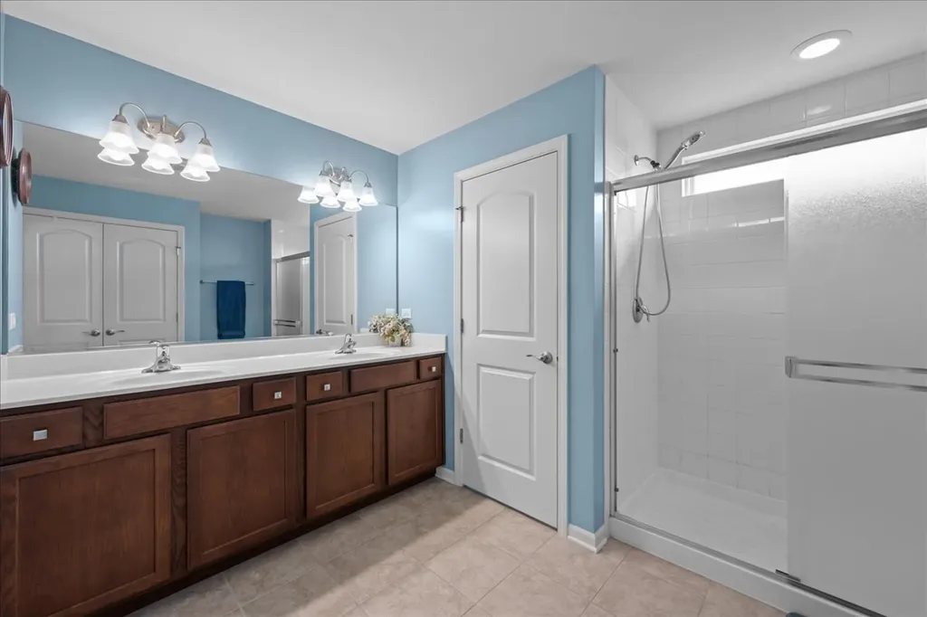 1554 Star Grass Circle Aurora IL 60506
