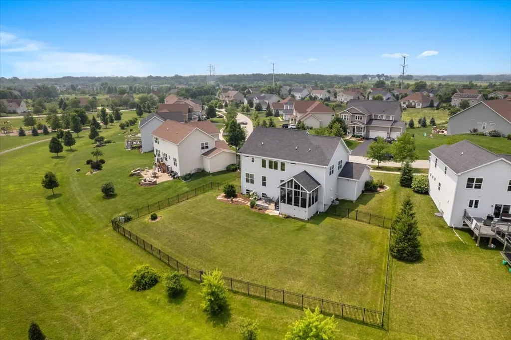 1554 Star Grass Circle Aurora IL 60506