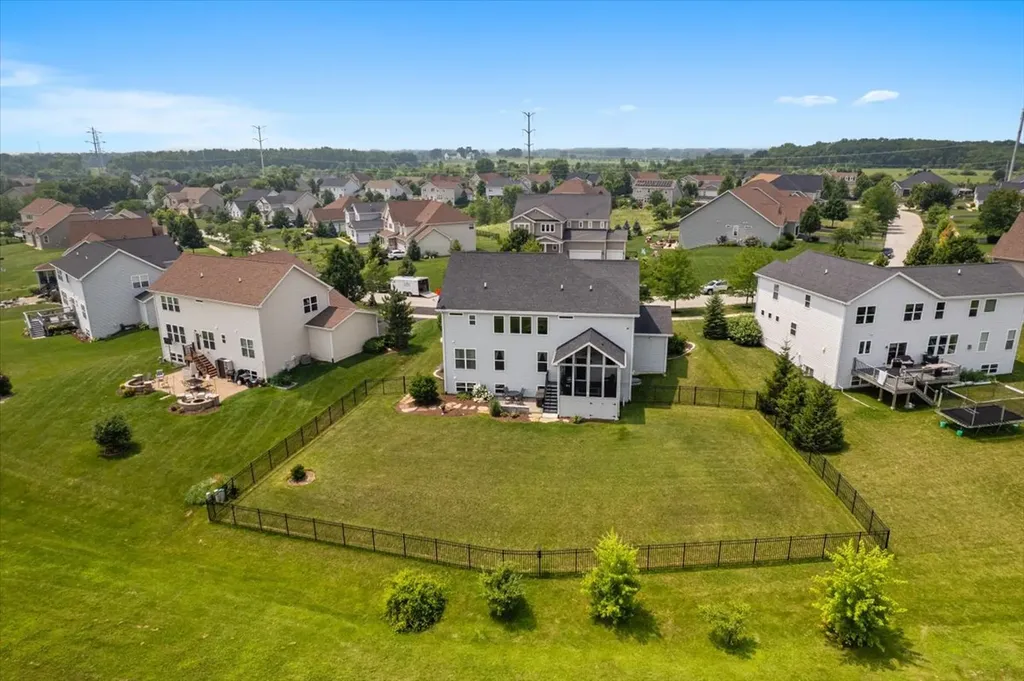 1554 Star Grass Circle Aurora IL 60506