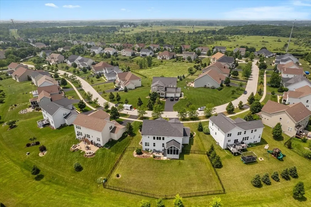 1554 Star Grass Circle Aurora IL 60506