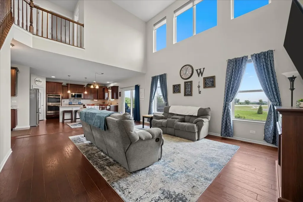 1554 Star Grass Circle Aurora IL 60506